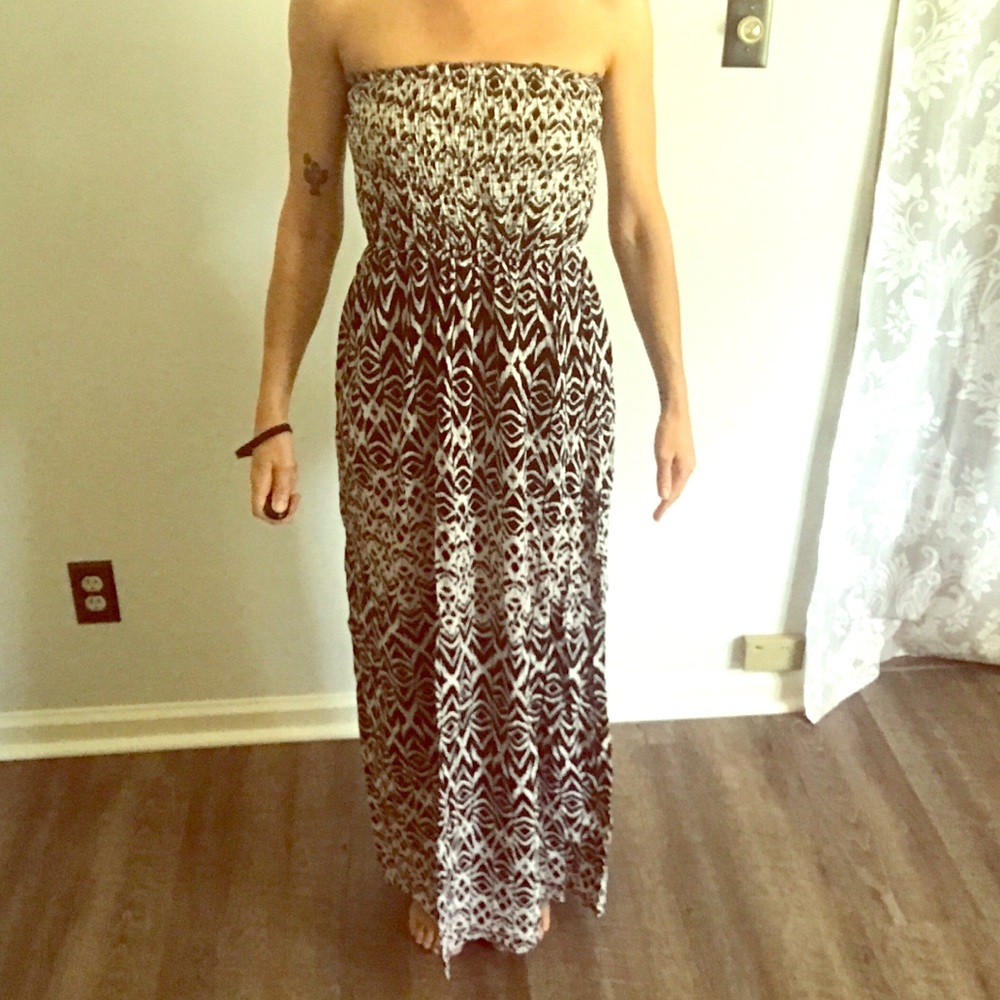 Strapless floor length dress, size XS, black/white